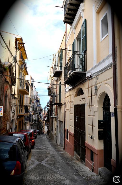 Domus Osterio Magno Apartment Cefalu Luaran gambar